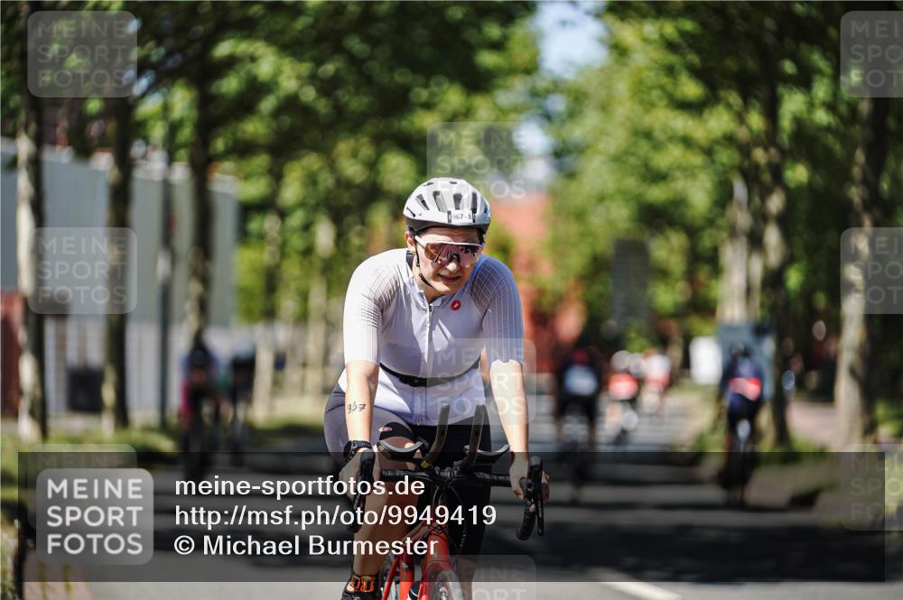 09.08.2026 - GEWOBA Citytriathlon Bremen Michael Burmester http://msf.ph/oto/9949419 09.08.2026 12:50:00 Radfahren 557, 590, 686, 773, 777, 784, 875, 946, 967, 1008 meine-sportfotos.de