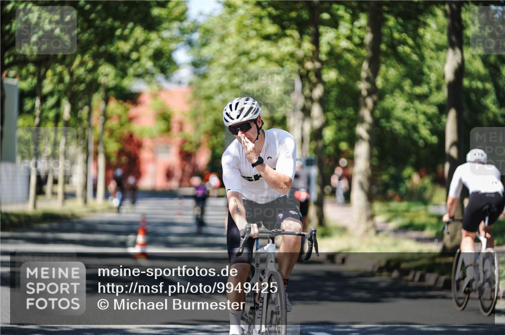 09.08.2026 - GEWOBA Citytriathlon Bremen Michael Burmester http://msf.ph/oto/9949425 09.08.2026 12:50:04 Radfahren 557, 590, 686, 773, 777, 784, 875, 946, 967, 1008 meine-sportfotos.de