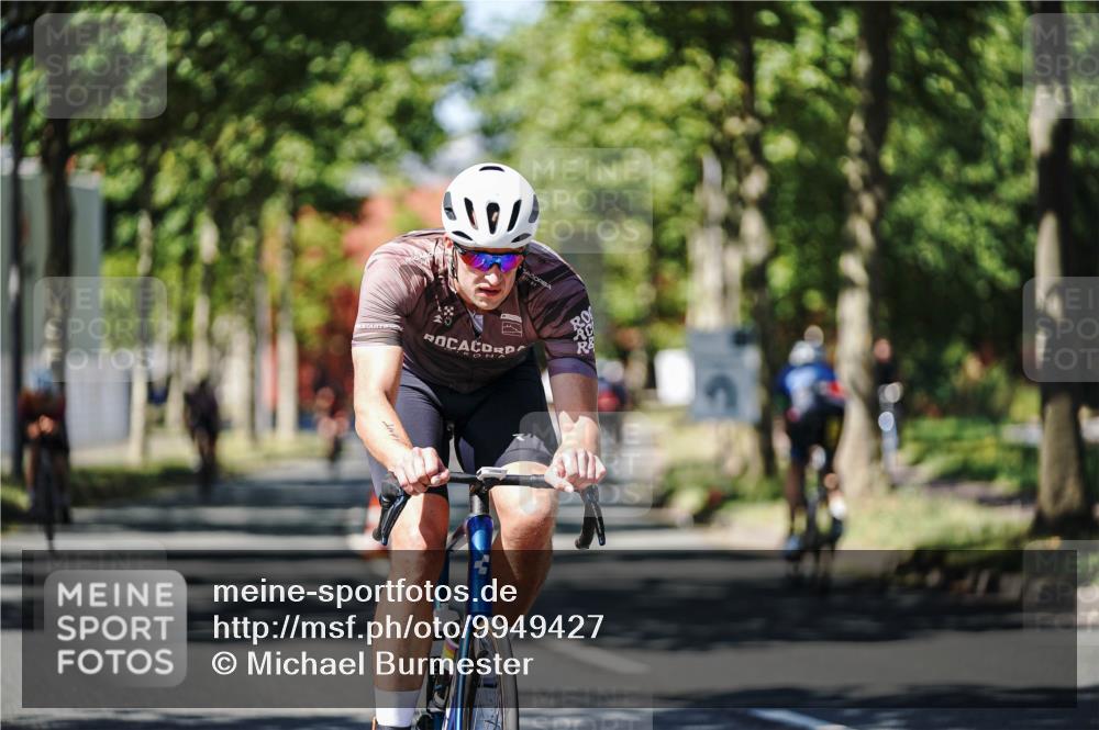 09.08.2026 - GEWOBA Citytriathlon Bremen Michael Burmester http://msf.ph/oto/9949427 09.08.2026 12:50:12 Radfahren 557, 589, 686, 773, 784, 875, 947, 1145 meine-sportfotos.de