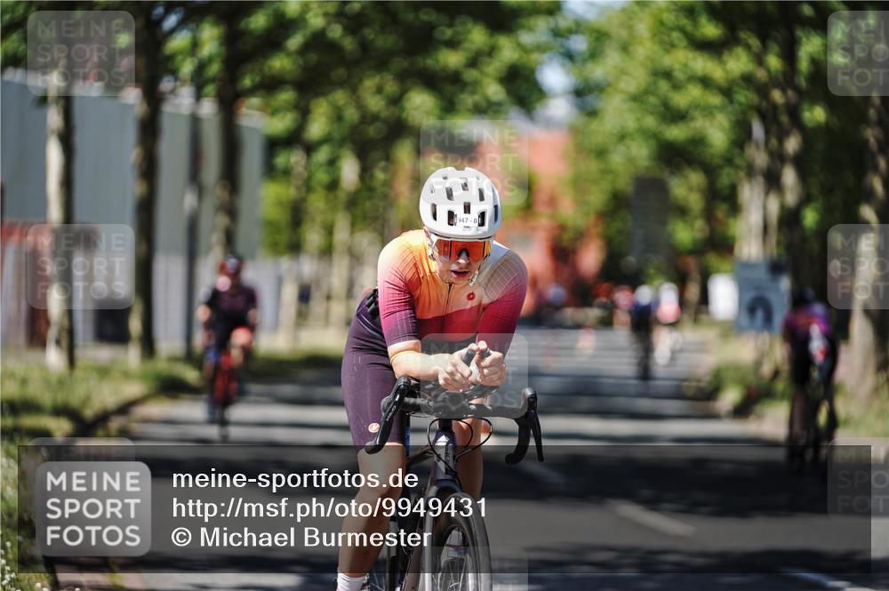 09.08.2026 - GEWOBA Citytriathlon Bremen Michael Burmester http://msf.ph/oto/9949431 09.08.2026 12:50:15 Radfahren 557, 589, 686, 784, 875, 947, 964, 1145 meine-sportfotos.de