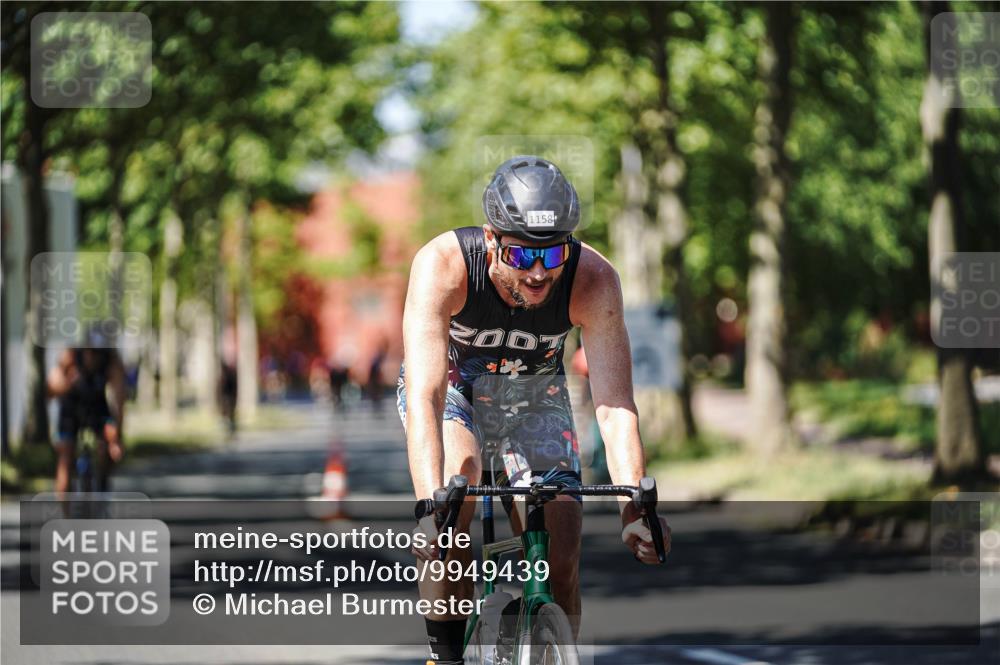 09.08.2026 - GEWOBA Citytriathlon Bremen Michael Burmester http://msf.ph/oto/9949439 09.08.2026 12:50:30 Radfahren 589, 737, 964, 993, 1158 meine-sportfotos.de