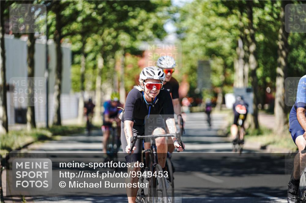 09.08.2026 - GEWOBA Citytriathlon Bremen Michael Burmester http://msf.ph/oto/9949453 09.08.2026 12:50:42 Radfahren 594, 648, 730, 737, 794, 799, 932, 993, 1016, 1137, 1139, 1158 meine-sportfotos.de