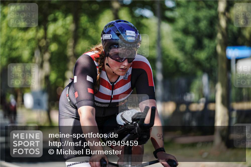 09.08.2026 - GEWOBA Citytriathlon Bremen Michael Burmester http://msf.ph/oto/9949459 09.08.2026 12:50:48 Radfahren 594, 624, 648, 730, 794, 799, 879, 932, 993, 1016, 1137, 1139 meine-sportfotos.de