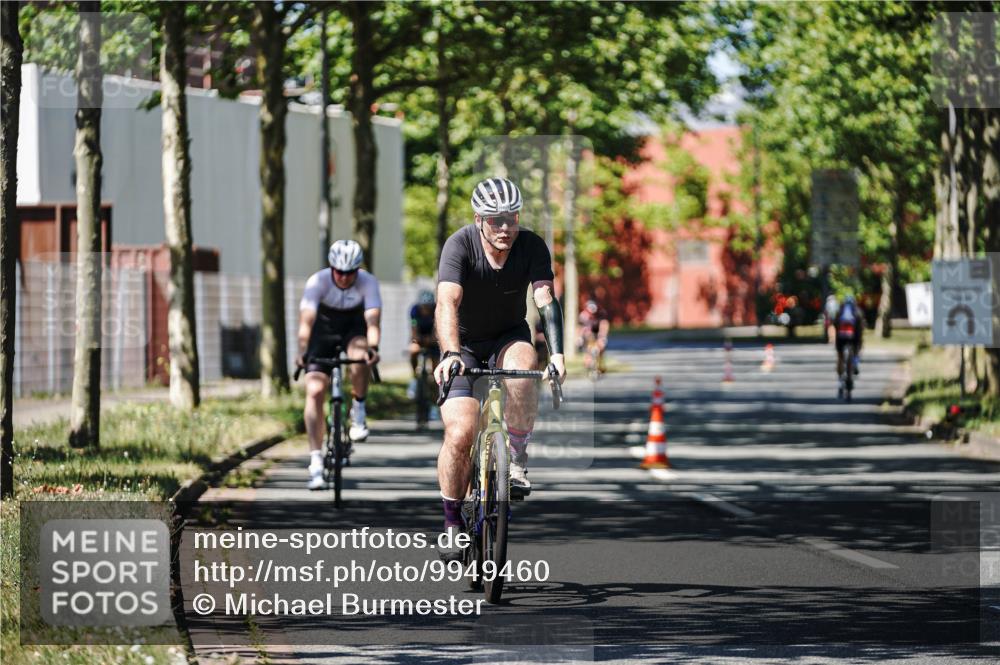 09.08.2026 - GEWOBA Citytriathlon Bremen Michael Burmester http://msf.ph/oto/9949460 09.08.2026 12:50:50 Radfahren 594, 624, 648, 730, 794, 799, 879, 932, 987, 1016, 1137, 1139 meine-sportfotos.de