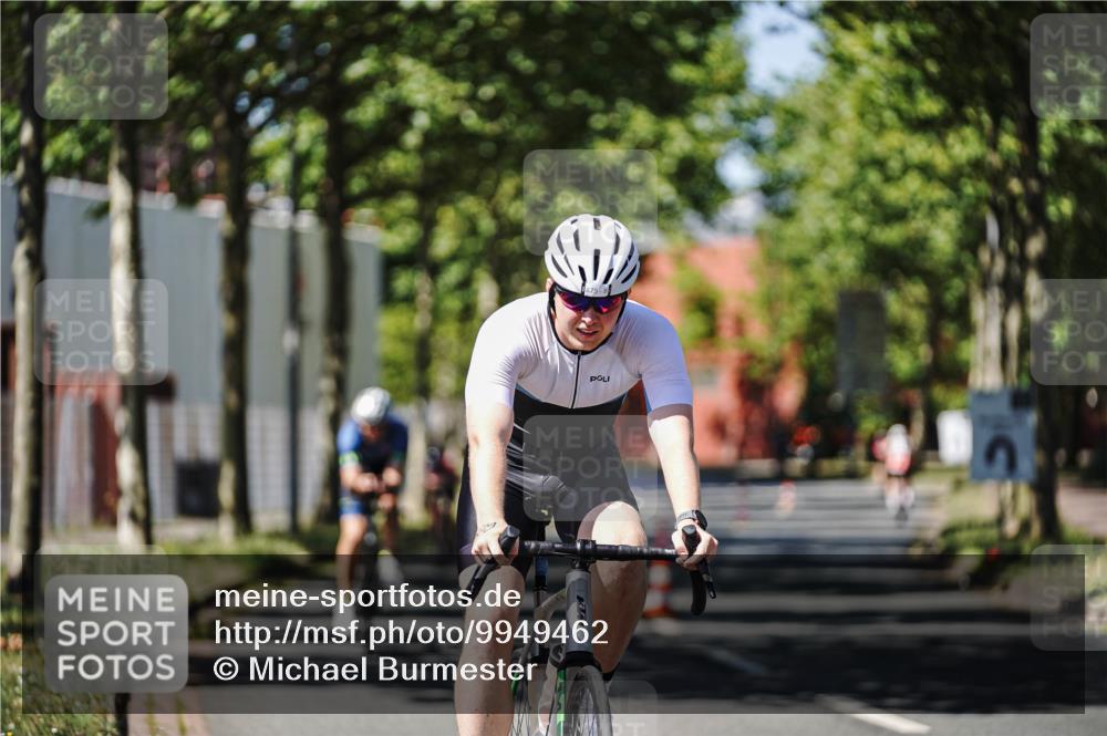 09.08.2026 - GEWOBA Citytriathlon Bremen Michael Burmester http://msf.ph/oto/9949462 09.08.2026 12:50:52 Radfahren 594, 624, 730, 799, 808, 879, 932, 987, 1016, 1137, 1139 meine-sportfotos.de