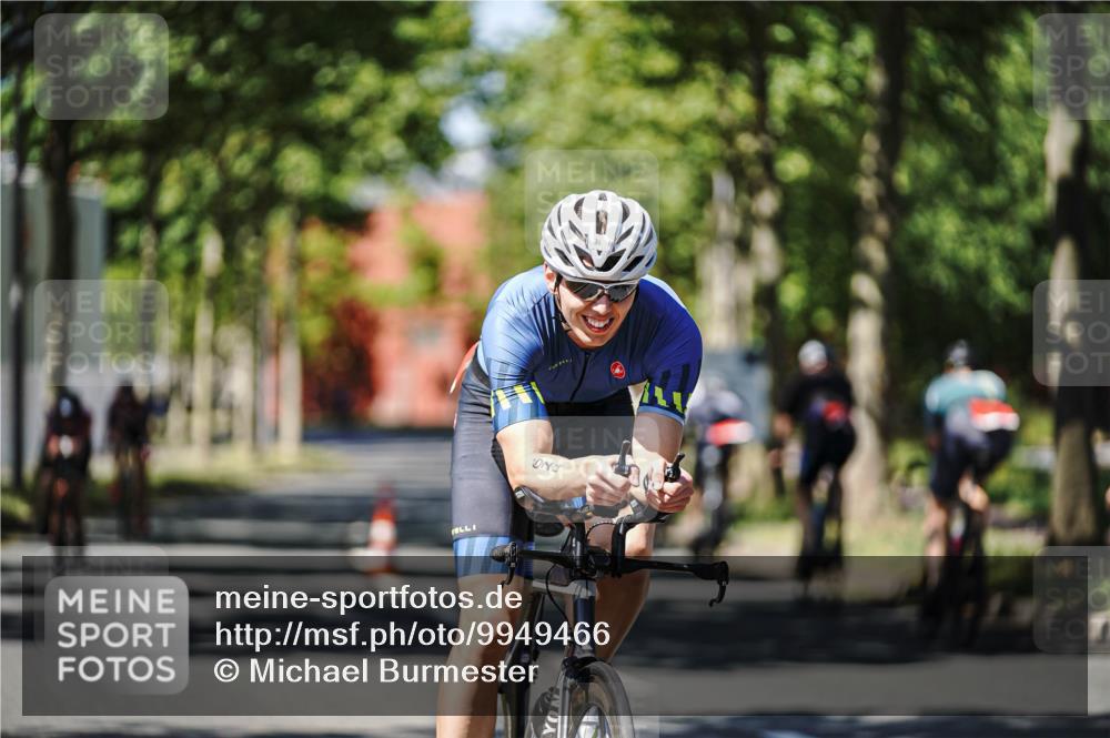 09.08.2026 - GEWOBA Citytriathlon Bremen Michael Burmester http://msf.ph/oto/9949466 09.08.2026 12:50:54 Radfahren 624, 730, 799, 808, 879, 932, 987, 1016, 1137, 1139 meine-sportfotos.de