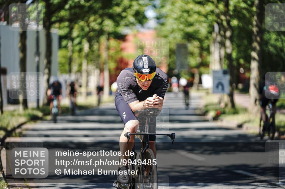 09.08.2026 - GEWOBA Citytriathlon Bremen Michael Burmester http://msf.ph/oto/9949485 09.08.2026 12:51:24 Radfahren 880, 884, 1019 meine-sportfotos.de