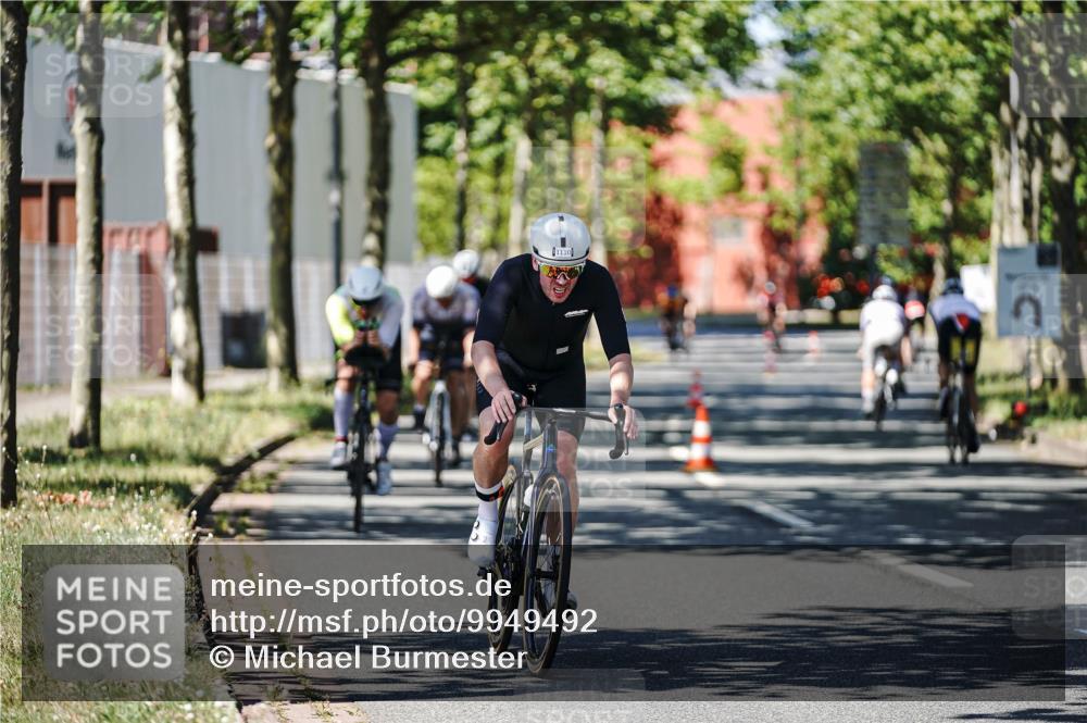 09.08.2026 - GEWOBA Citytriathlon Bremen Michael Burmester http://msf.ph/oto/9949492 09.08.2026 12:51:30 Radfahren 560, 562, 595, 756, 787, 880, 1019, 1110, 1155 meine-sportfotos.de