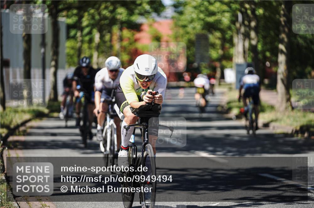 09.08.2026 - GEWOBA Citytriathlon Bremen Michael Burmester http://msf.ph/oto/9949494 09.08.2026 12:51:31 Radfahren 560, 562, 595, 756, 787, 880, 1019, 1110, 1155 meine-sportfotos.de