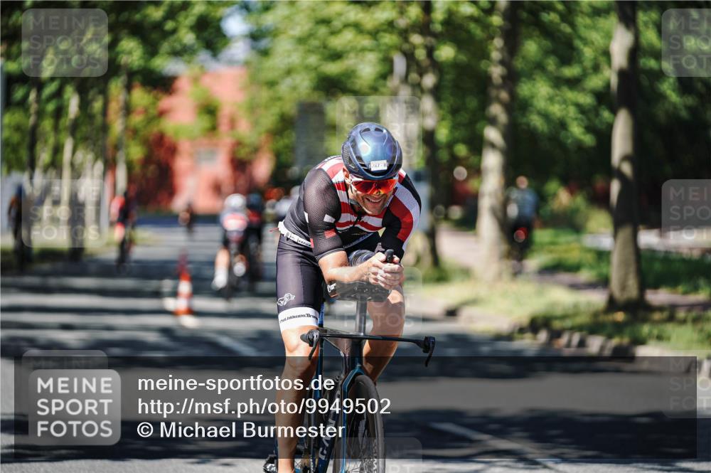 09.08.2026 - GEWOBA Citytriathlon Bremen Michael Burmester http://msf.ph/oto/9949502 09.08.2026 12:51:34 Radfahren 560, 562, 595, 668, 756, 787, 877, 880, 909, 914, 1019, 1110, 1155 meine-sportfotos.de