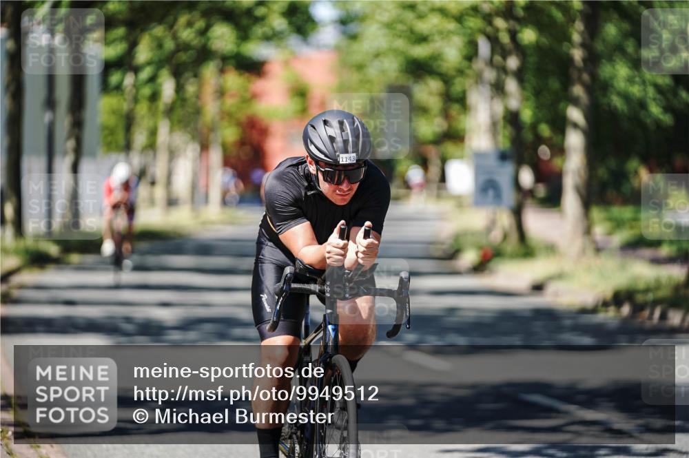 09.08.2026 - GEWOBA Citytriathlon Bremen Michael Burmester http://msf.ph/oto/9949512 09.08.2026 12:51:44 Radfahren 560, 562, 595, 668, 756, 787, 877, 909, 914, 1013, 1110, 1143, 1155 meine-sportfotos.de