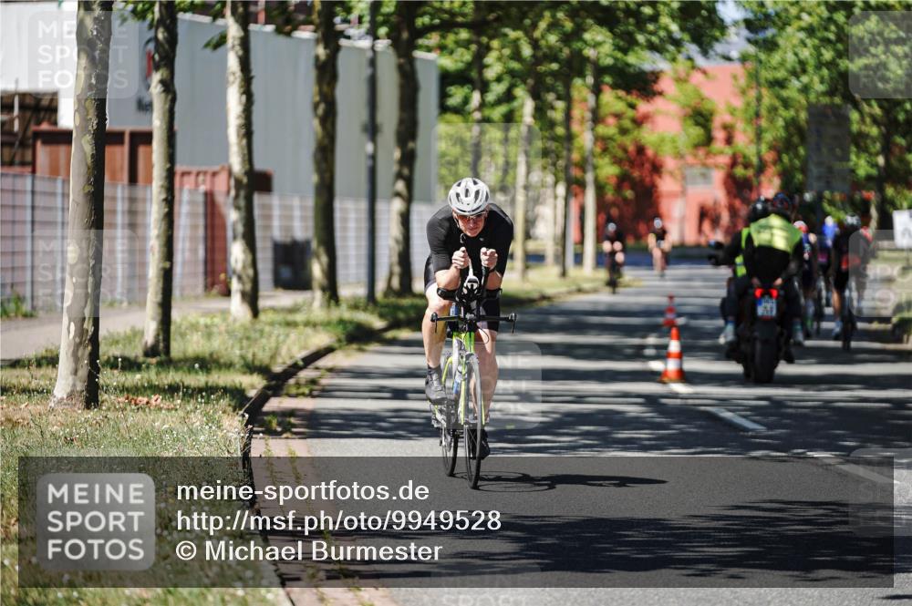 09.08.2026 - GEWOBA Citytriathlon Bremen Michael Burmester http://msf.ph/oto/9949528 09.08.2026 12:52:00 Radfahren 545, 582, 615, 717, 820, 867, 990, 1013 meine-sportfotos.de