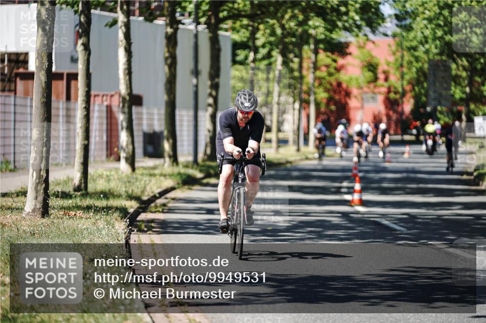 09.08.2026 - GEWOBA Citytriathlon Bremen Michael Burmester http://msf.ph/oto/9949531 09.08.2026 12:52:07 Radfahren 545, 582, 615, 717, 820, 867, 990, 1130 meine-sportfotos.de