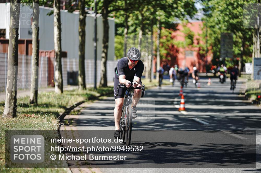 09.08.2026 - GEWOBA Citytriathlon Bremen Michael Burmester http://msf.ph/oto/9949532 09.08.2026 12:52:07 Radfahren 545, 582, 615, 717, 820, 867, 990, 1130 meine-sportfotos.de