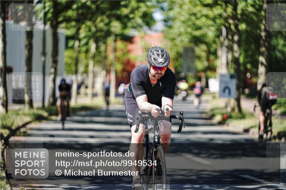 09.08.2026 - GEWOBA Citytriathlon Bremen Michael Burmester http://msf.ph/oto/9949534 09.08.2026 12:52:08 Radfahren 545, 582, 615, 682, 717, 820, 826, 990, 1130 meine-sportfotos.de