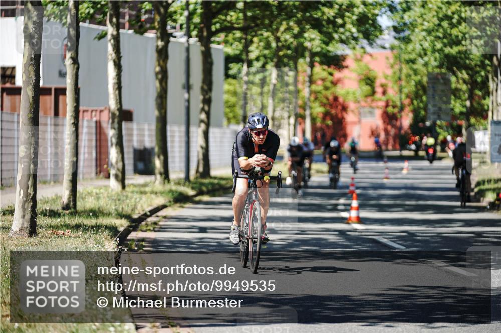 09.08.2026 - GEWOBA Citytriathlon Bremen Michael Burmester http://msf.ph/oto/9949535 09.08.2026 12:52:09 Radfahren 545, 582, 615, 679, 682, 717, 820, 826, 979, 990, 1130 meine-sportfotos.de