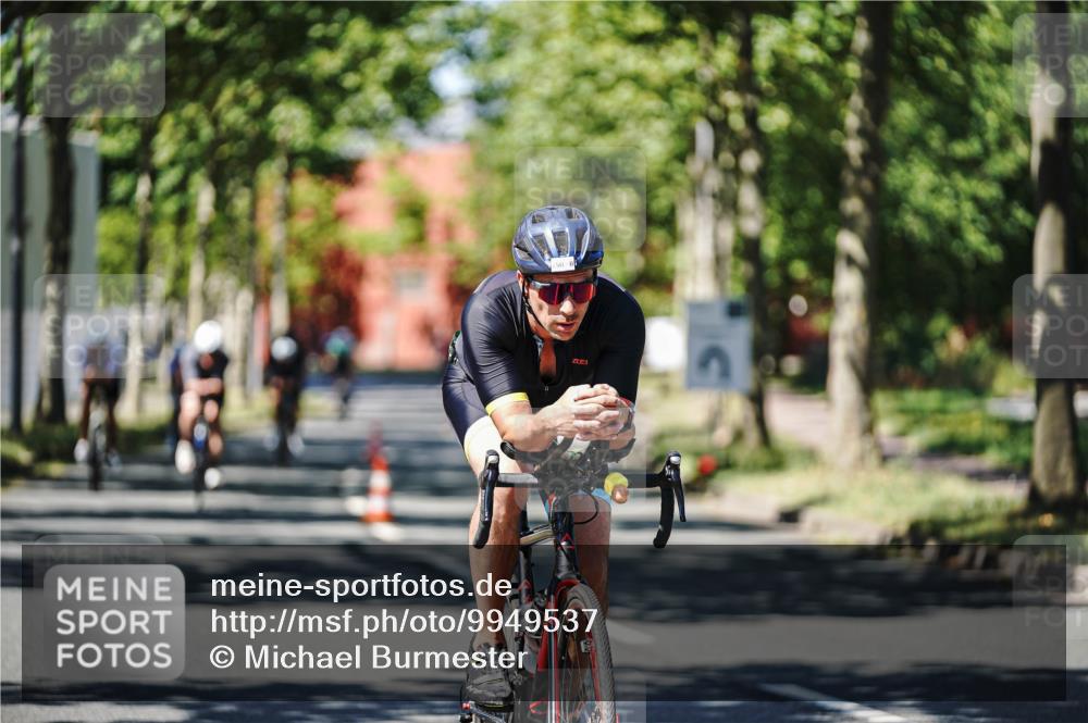 09.08.2026 - GEWOBA Citytriathlon Bremen Michael Burmester http://msf.ph/oto/9949537 09.08.2026 12:52:11 Radfahren 679, 682, 717, 750, 820, 826, 979, 990, 1130 meine-sportfotos.de