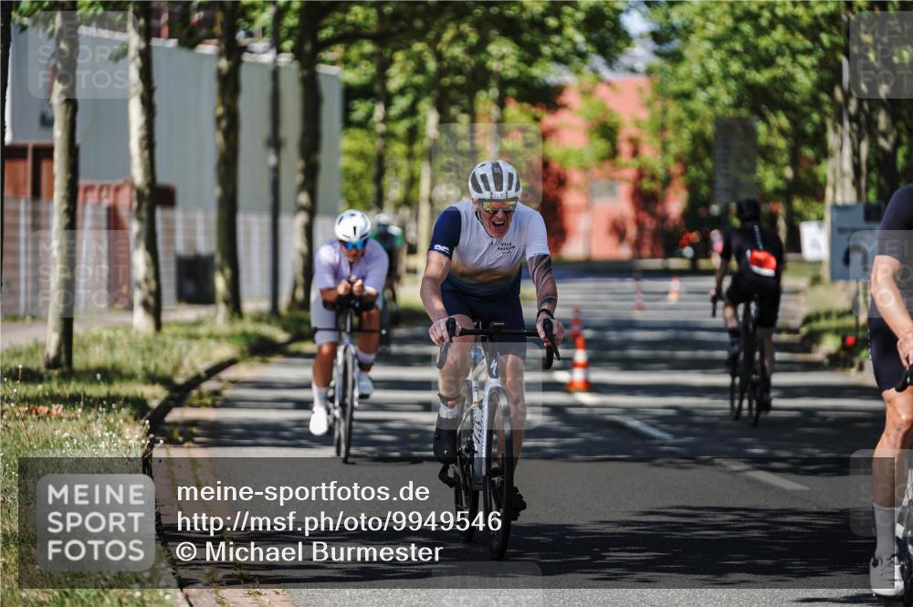 09.08.2026 - GEWOBA Citytriathlon Bremen Michael Burmester http://msf.ph/oto/9949546 09.08.2026 12:52:15 Radfahren 679, 682, 717, 750, 820, 826, 979, 1130 meine-sportfotos.de