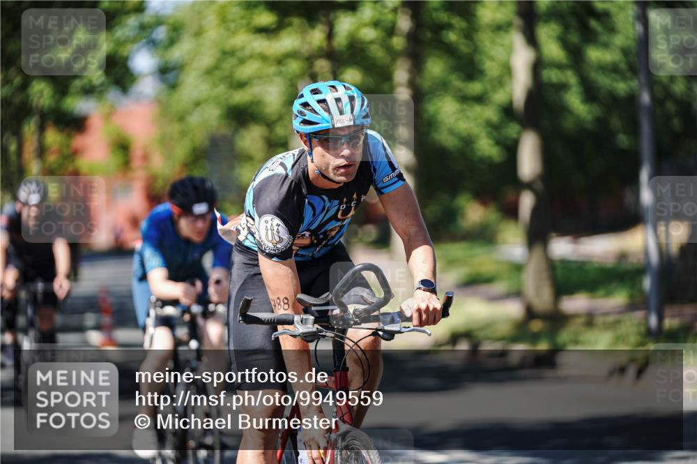 09.08.2026 - GEWOBA Citytriathlon Bremen Michael Burmester http://msf.ph/oto/9949559 09.08.2026 12:54:11 Radfahren 552, 566, 572, 577, 728, 758, 788, 790, 792, 804, 846, 861, 895, 939, 981, 1006, 1101, 1119, 1124, 1138 meine-sportfotos.de