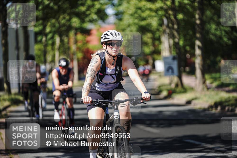 09.08.2026 - GEWOBA Citytriathlon Bremen Michael Burmester http://msf.ph/oto/9949563 09.08.2026 12:54:12 Radfahren 552, 566, 577, 728, 788, 790, 792, 804, 846, 861, 895, 939, 981, 1006, 1101, 1119, 1124, 1138 meine-sportfotos.de