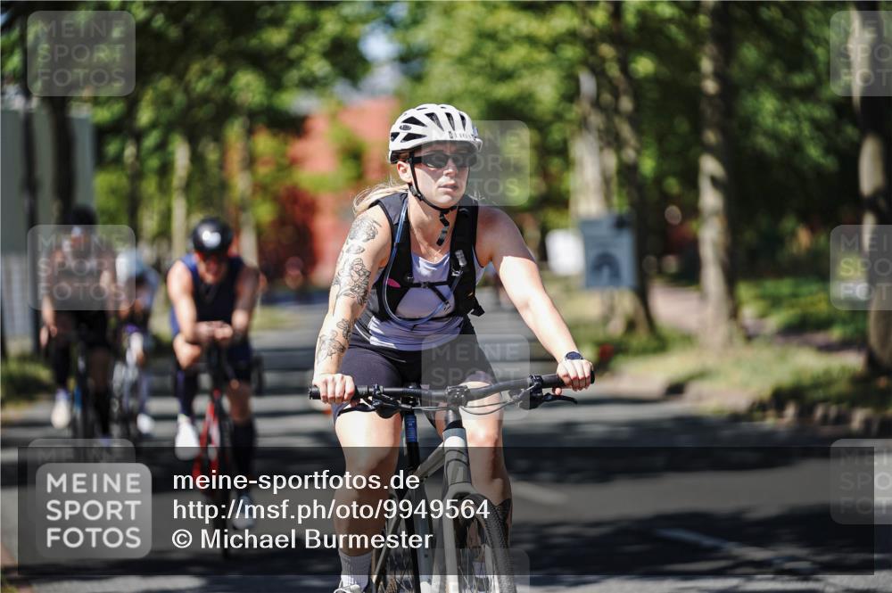 09.08.2026 - GEWOBA Citytriathlon Bremen Michael Burmester http://msf.ph/oto/9949564 09.08.2026 12:54:13 Radfahren 552, 566, 577, 728, 781, 788, 790, 792, 804, 846, 861, 895, 939, 981, 1006, 1101, 1119, 1124, 1138 meine-sportfotos.de