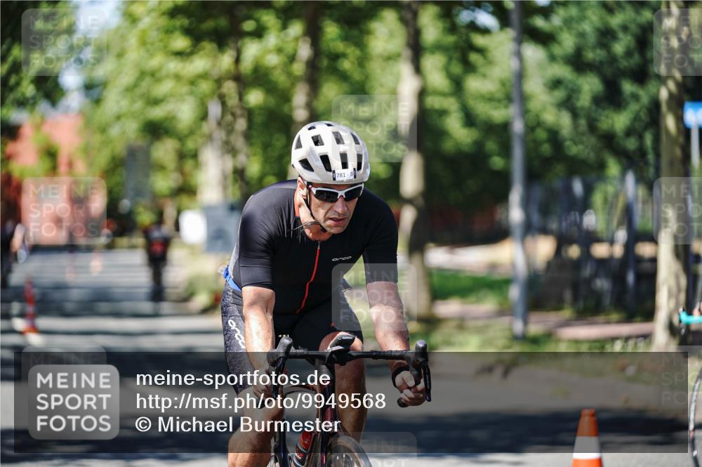09.08.2026 - GEWOBA Citytriathlon Bremen Michael Burmester http://msf.ph/oto/9949568 09.08.2026 12:54:19 Radfahren 552, 566, 577, 639, 781, 788, 790, 792, 804, 846, 861, 864, 895, 1006 meine-sportfotos.de