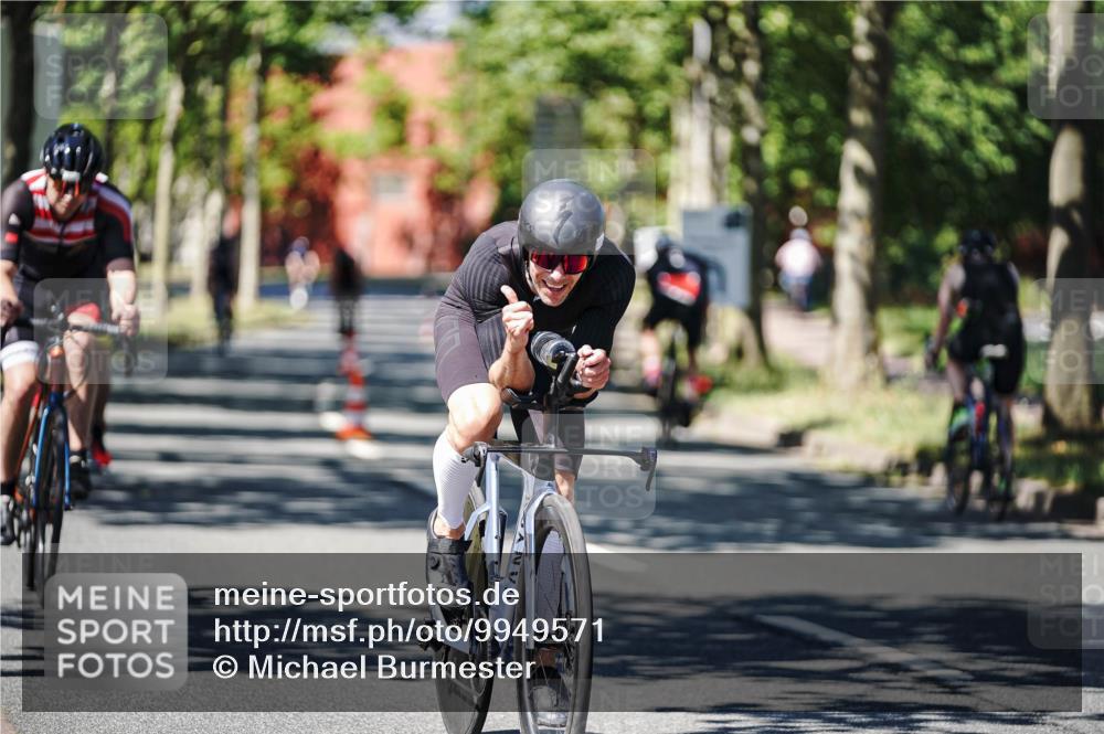 09.08.2026 - GEWOBA Citytriathlon Bremen Michael Burmester http://msf.ph/oto/9949571 09.08.2026 12:54:24 Radfahren 574, 577, 639, 781, 792, 812, 816, 861, 864, 895, 1006, 1127 meine-sportfotos.de