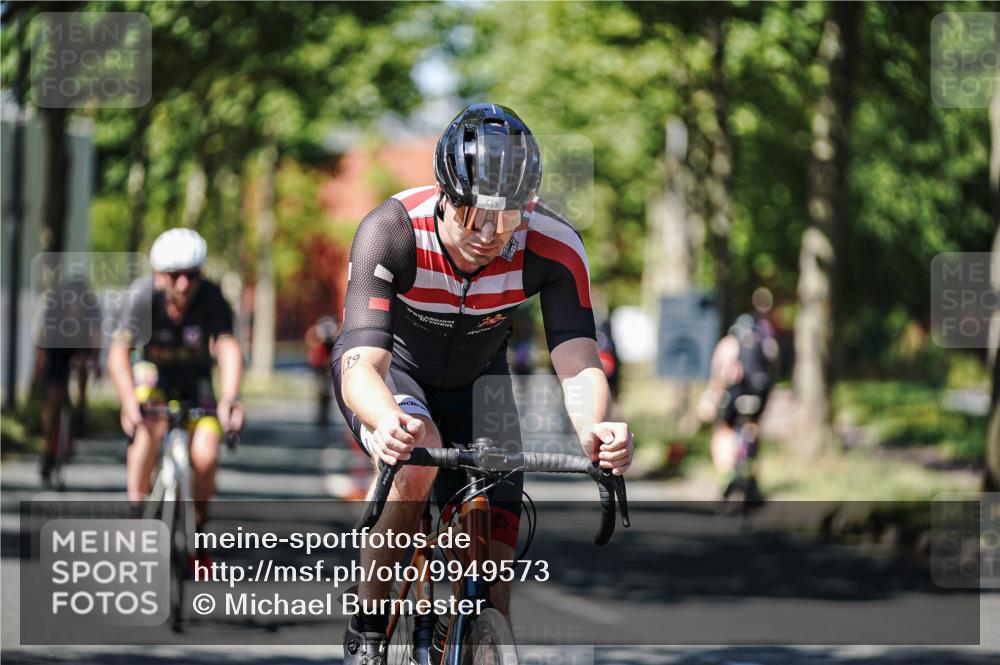 09.08.2026 - GEWOBA Citytriathlon Bremen Michael Burmester http://msf.ph/oto/9949573 09.08.2026 12:54:24 Radfahren 574, 577, 639, 781, 792, 812, 816, 861, 864, 895, 1006, 1127 meine-sportfotos.de