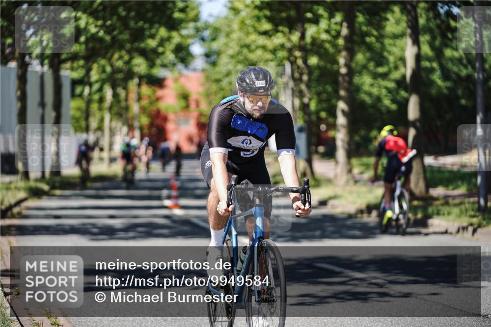 09.08.2026 - GEWOBA Citytriathlon Bremen Michael Burmester http://msf.ph/oto/9949584 09.08.2026 12:54:36 Radfahren 574, 639, 733, 744, 812, 816, 864, 1118, 1127, 1142 meine-sportfotos.de