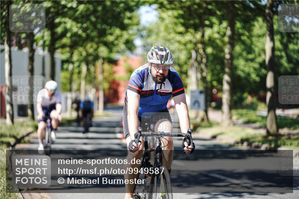 09.08.2026 - GEWOBA Citytriathlon Bremen Michael Burmester http://msf.ph/oto/9949587 09.08.2026 12:54:42 Radfahren 541, 596, 623, 695, 733, 744, 812, 816, 935, 1118, 1142 meine-sportfotos.de