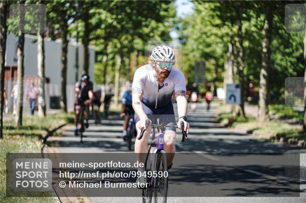 09.08.2026 - GEWOBA Citytriathlon Bremen Michael Burmester http://msf.ph/oto/9949590 09.08.2026 12:54:43 Radfahren 541, 596, 623, 695, 733, 744, 816, 935, 1118, 1142 meine-sportfotos.de