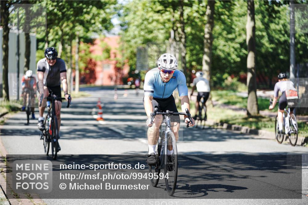 09.08.2026 - GEWOBA Citytriathlon Bremen Michael Burmester http://msf.ph/oto/9949594 09.08.2026 12:54:44 Radfahren 541, 596, 623, 695, 733, 744, 935, 1118, 1142 meine-sportfotos.de