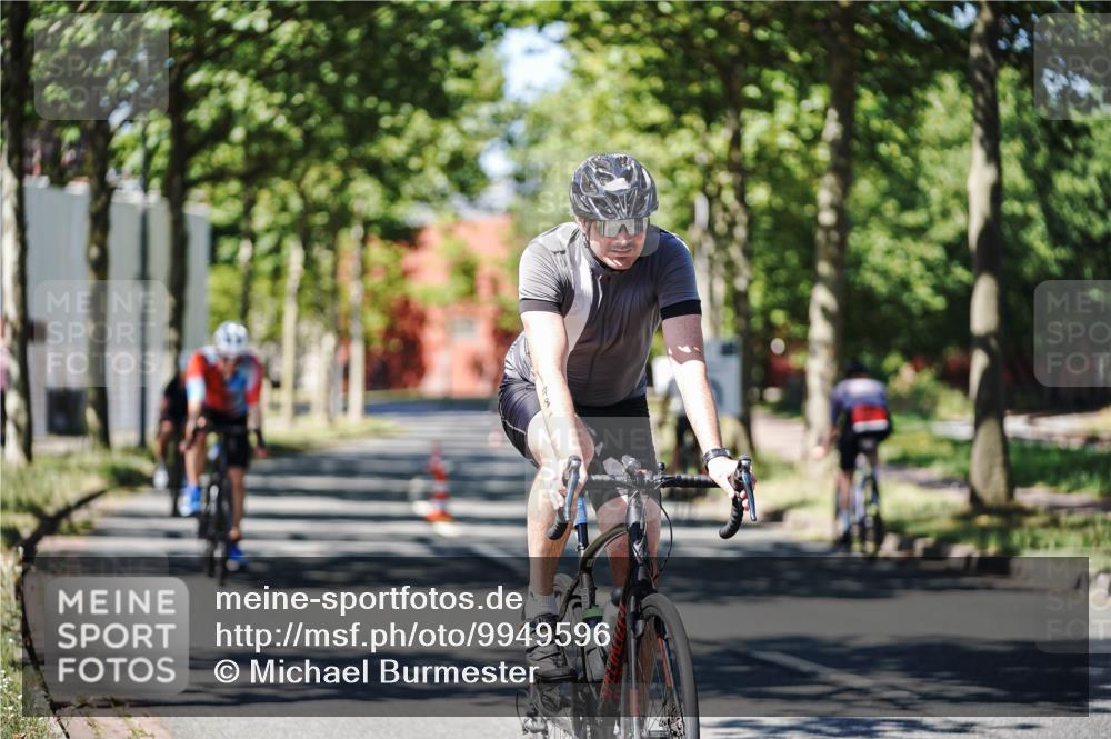 09.08.2026 - GEWOBA Citytriathlon Bremen Michael Burmester http://msf.ph/oto/9949596 09.08.2026 12:54:45 Radfahren 541, 596, 623, 695, 733, 744, 935, 1118, 1142 meine-sportfotos.de