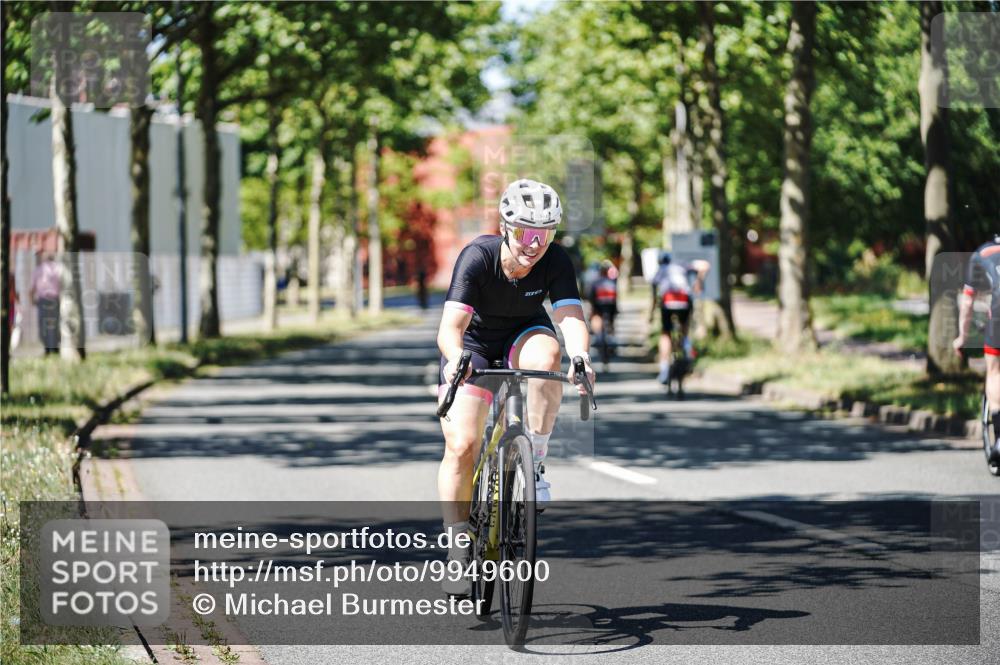 09.08.2026 - GEWOBA Citytriathlon Bremen Michael Burmester http://msf.ph/oto/9949600 09.08.2026 12:54:48 Radfahren 541, 596, 623, 695, 733, 744, 935, 1118, 1142 meine-sportfotos.de