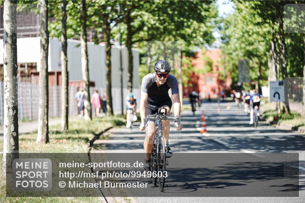 09.08.2026 - GEWOBA Citytriathlon Bremen Michael Burmester http://msf.ph/oto/9949603 09.08.2026 12:54:59 Radfahren 541, 568, 623, 695, 745, 839, 935 meine-sportfotos.de