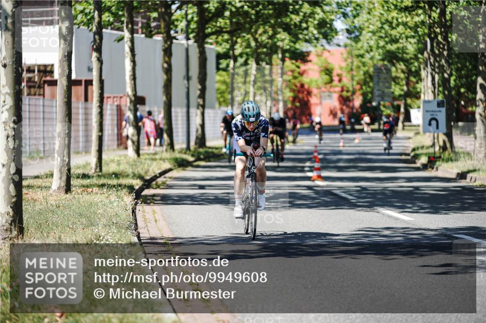 09.08.2026 - GEWOBA Citytriathlon Bremen Michael Burmester http://msf.ph/oto/9949608 09.08.2026 12:55:01 Radfahren 565, 568, 745, 839, 935 meine-sportfotos.de