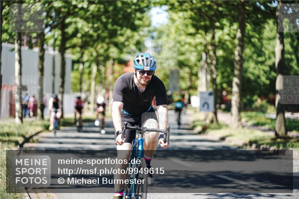 09.08.2026 - GEWOBA Citytriathlon Bremen Michael Burmester http://msf.ph/oto/9949615 09.08.2026 12:55:06 Radfahren 565, 568, 743, 745, 839, 911, 970 meine-sportfotos.de