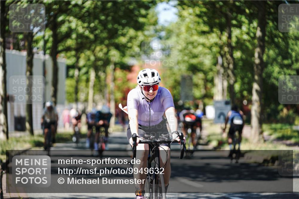 09.08.2026 - GEWOBA Citytriathlon Bremen Michael Burmester http://msf.ph/oto/9949632 09.08.2026 12:55:27 Radfahren 705, 789, 918, 930, 938, 948, 960, 1111, 1131, 1147 meine-sportfotos.de