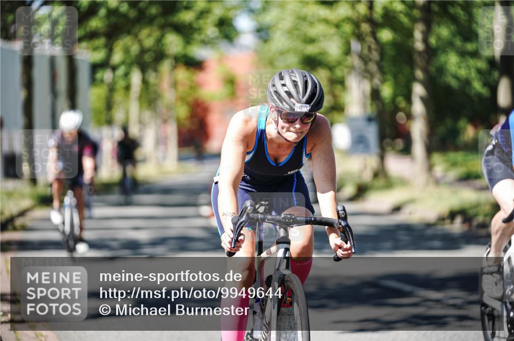 09.08.2026 - GEWOBA Citytriathlon Bremen Michael Burmester http://msf.ph/oto/9949644 09.08.2026 12:55:35 Radfahren 653, 675, 694, 872, 918, 938, 948, 960, 1111, 1131, 1147 meine-sportfotos.de