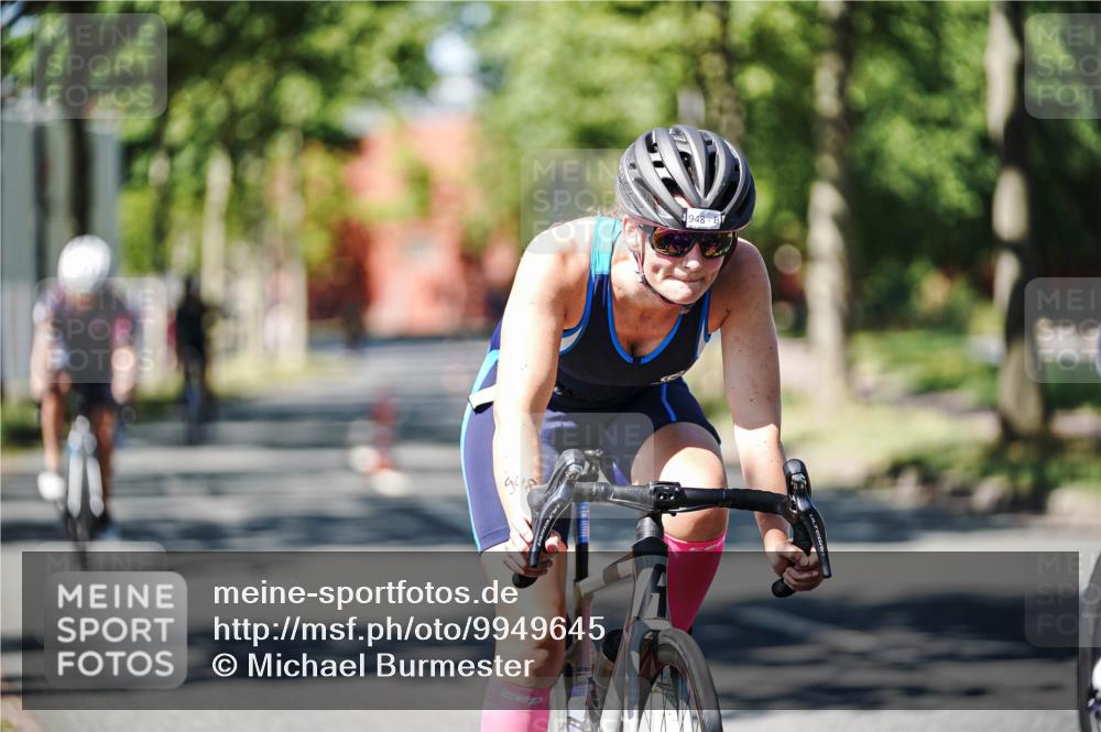 09.08.2026 - GEWOBA Citytriathlon Bremen Michael Burmester http://msf.ph/oto/9949645 09.08.2026 12:55:35 Radfahren 653, 675, 694, 872, 918, 938, 948, 960, 1111, 1131, 1147 meine-sportfotos.de