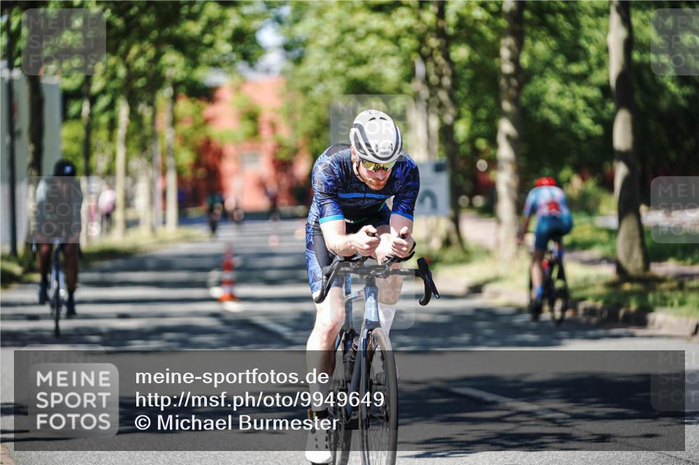 09.08.2026 - GEWOBA Citytriathlon Bremen Michael Burmester http://msf.ph/oto/9949649 09.08.2026 12:55:38 Radfahren 653, 675, 694, 872, 918, 938, 948, 960, 1111, 1131, 1147 meine-sportfotos.de