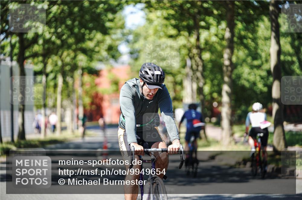 09.08.2026 - GEWOBA Citytriathlon Bremen Michael Burmester http://msf.ph/oto/9949654 09.08.2026 12:55:40 Radfahren 653, 675, 694, 872, 918, 938, 948, 960, 1111, 1131, 1146, 1147 meine-sportfotos.de
