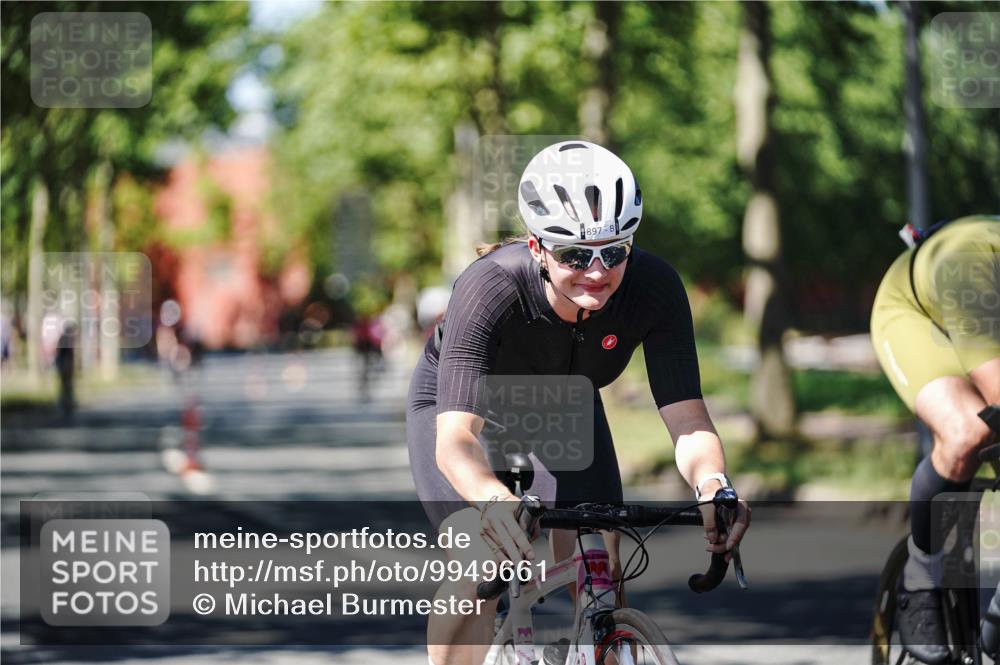 09.08.2026 - GEWOBA Citytriathlon Bremen Michael Burmester http://msf.ph/oto/9949661 09.08.2026 12:55:56 Radfahren 612, 667, 763, 783, 897, 1005, 1146, 1156 meine-sportfotos.de