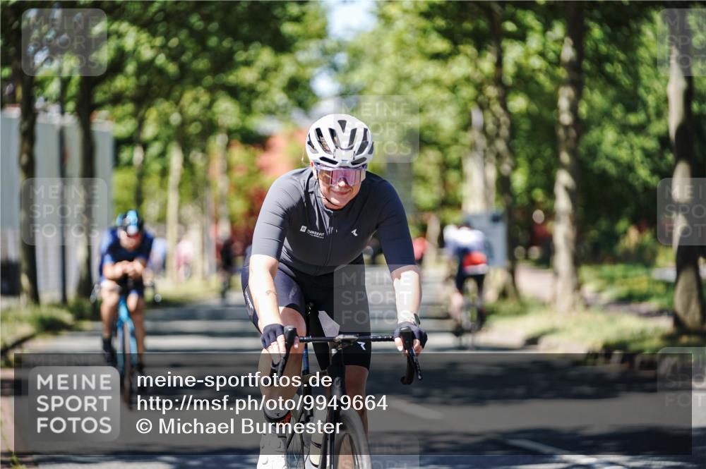 09.08.2026 - GEWOBA Citytriathlon Bremen Michael Burmester http://msf.ph/oto/9949664 09.08.2026 12:55:59 Radfahren 564, 612, 667, 763, 783, 810, 897, 1005, 1146, 1156 meine-sportfotos.de