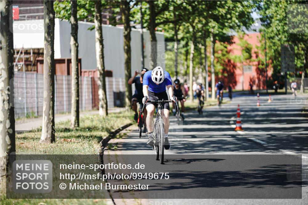 09.08.2026 - GEWOBA Citytriathlon Bremen Michael Burmester http://msf.ph/oto/9949675 09.08.2026 12:56:09 Radfahren 564, 612, 664, 667, 673, 763, 780, 810, 819, 897, 1005, 1126, 1156 meine-sportfotos.de