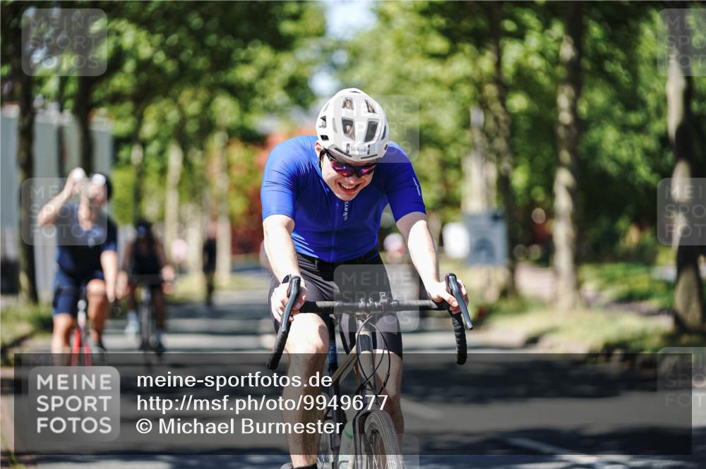 09.08.2026 - GEWOBA Citytriathlon Bremen Michael Burmester http://msf.ph/oto/9949677 09.08.2026 12:56:10 Radfahren 564, 612, 664, 667, 673, 763, 780, 810, 819, 897, 1005, 1126, 1156 meine-sportfotos.de