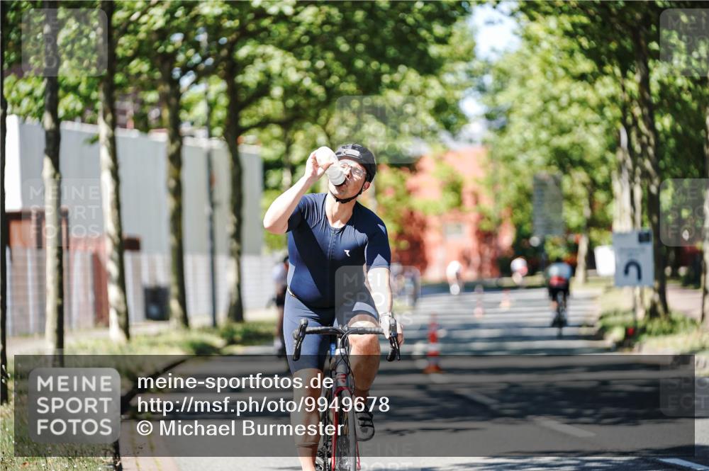 09.08.2026 - GEWOBA Citytriathlon Bremen Michael Burmester http://msf.ph/oto/9949678 09.08.2026 12:56:11 Radfahren 564, 664, 667, 673, 763, 780, 810, 819, 897, 1005, 1126, 1156 meine-sportfotos.de