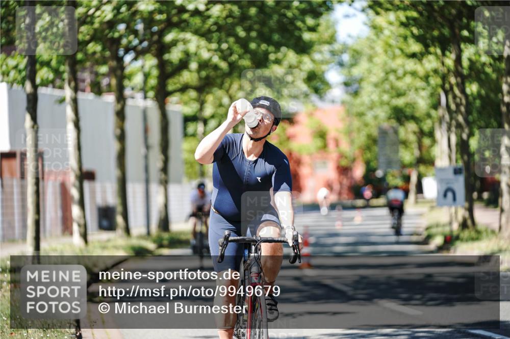 09.08.2026 - GEWOBA Citytriathlon Bremen Michael Burmester http://msf.ph/oto/9949679 09.08.2026 12:56:11 Radfahren 564, 664, 667, 673, 763, 780, 810, 819, 897, 1005, 1126, 1156 meine-sportfotos.de