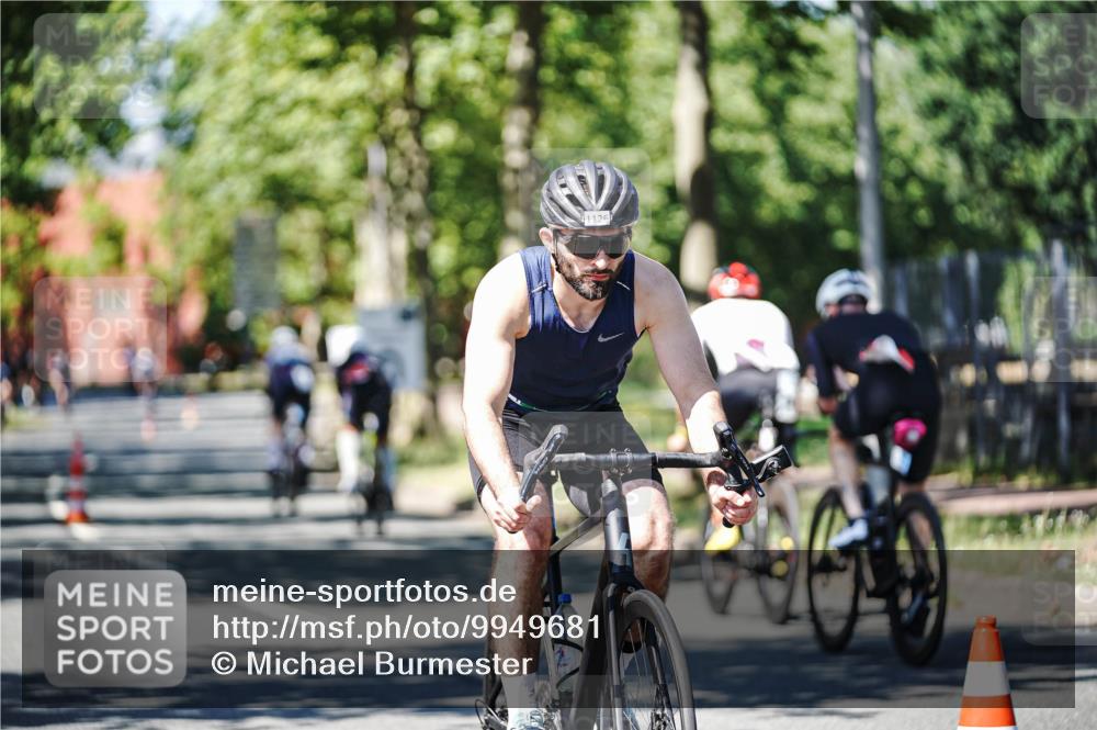 09.08.2026 - GEWOBA Citytriathlon Bremen Michael Burmester http://msf.ph/oto/9949681 09.08.2026 12:56:13 Radfahren 564, 664, 667, 673, 763, 780, 810, 819, 897, 912, 1005, 1126 meine-sportfotos.de