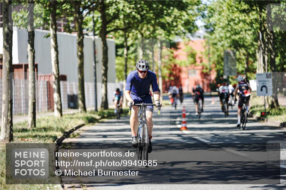 09.08.2026 - GEWOBA Citytriathlon Bremen Michael Burmester http://msf.ph/oto/9949685 09.08.2026 12:56:16 Radfahren 564, 664, 673, 759, 780, 810, 819, 912, 1017, 1126 meine-sportfotos.de